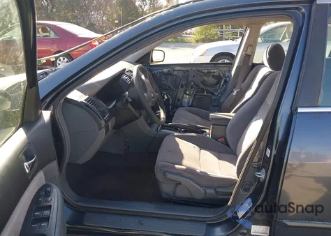 2004 Honda Accord 2.4 Lx z USA, uszkodzony, nr VIN JHMCM56344C023896